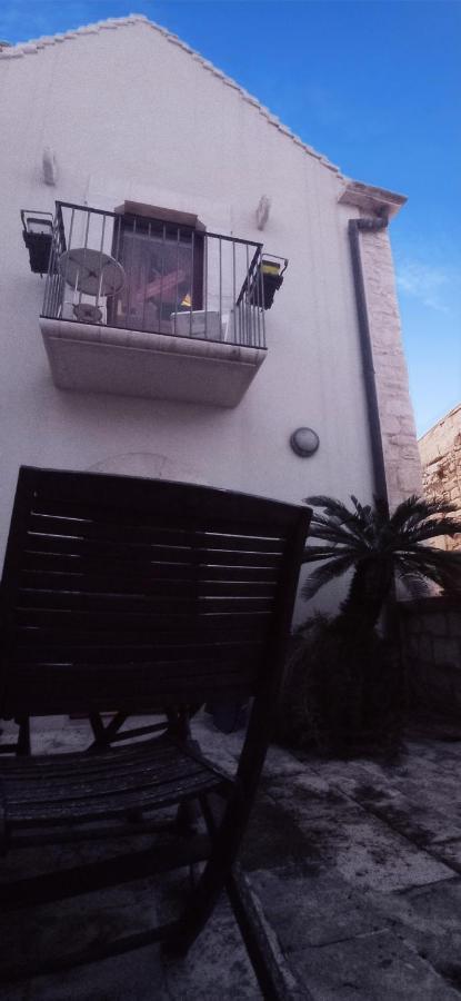 Casa Torre Di Mactheus Petraro Appartement Giovinazzo Buitenkant foto